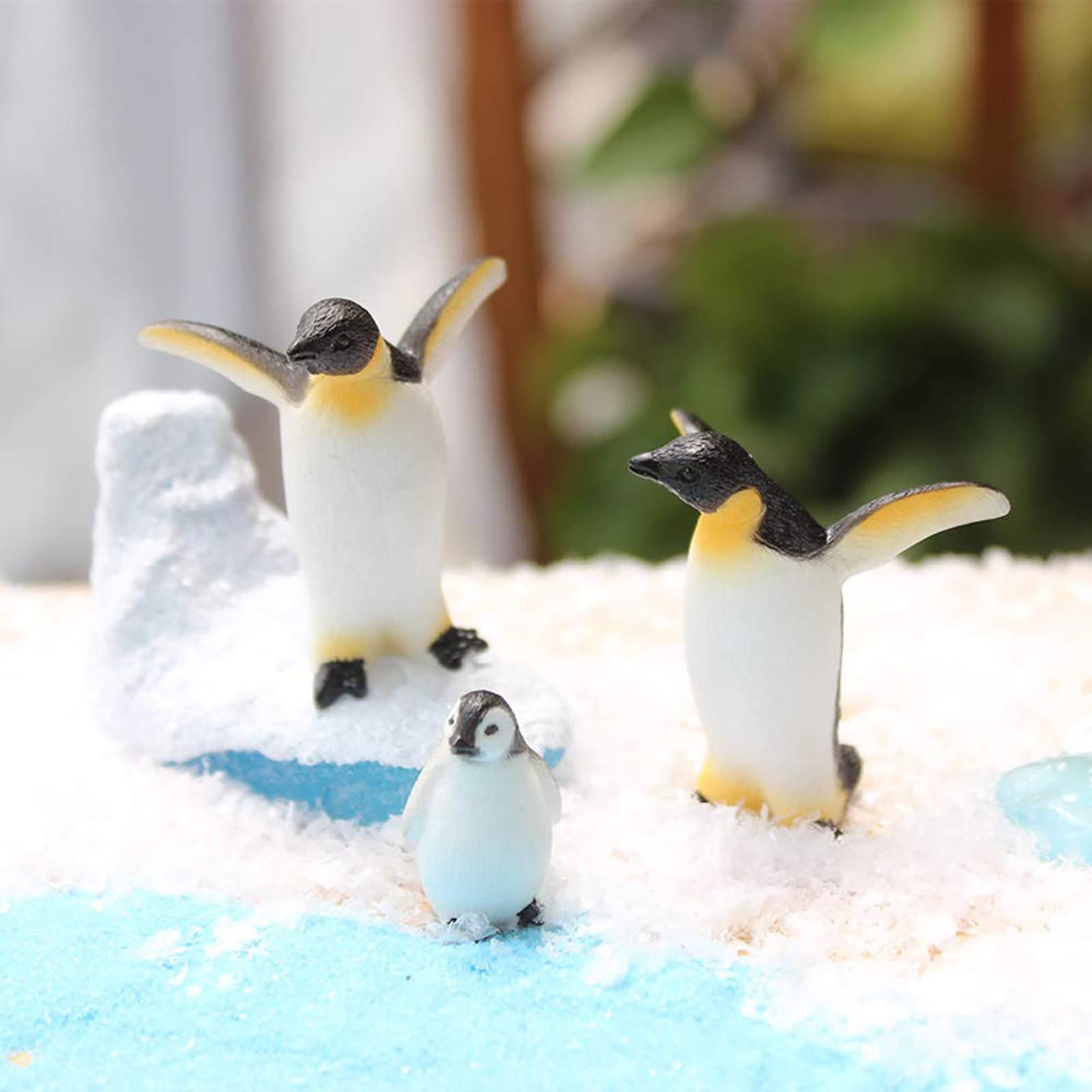 Amazon.co.jp: リアルな置物、ペンギンのプラスチックの彫像、海